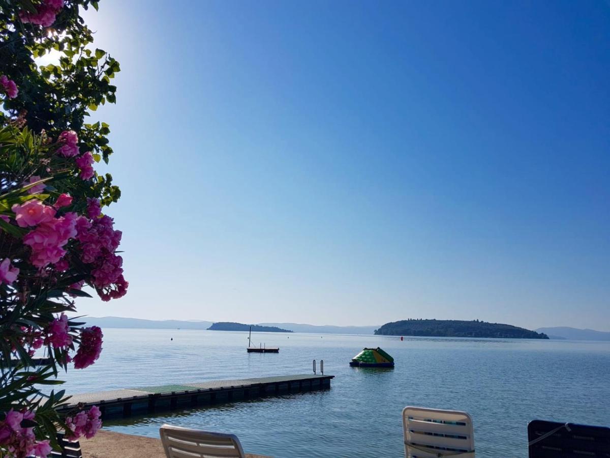 Camping Village Punta Navaccia Tuoro sul Trasimeno Exterior foto